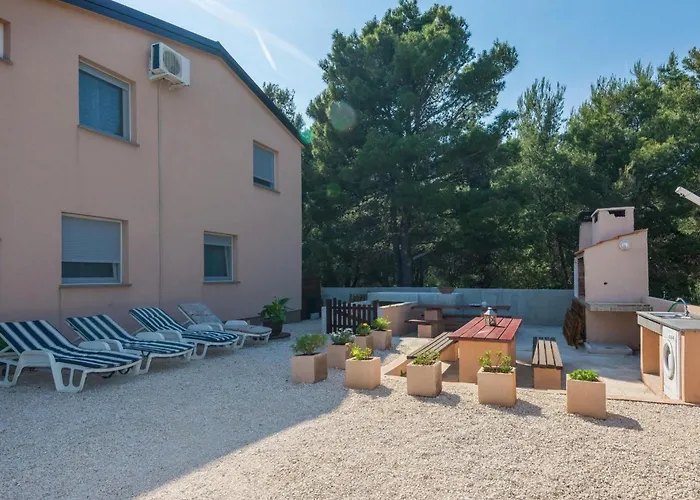 Zaklina 1 By Interhome Apartman Vir